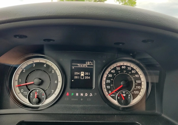 Dodge RAM cena 94500 przebieg: 144000, rok produkcji 2016 z Ostrołęka małe 407
